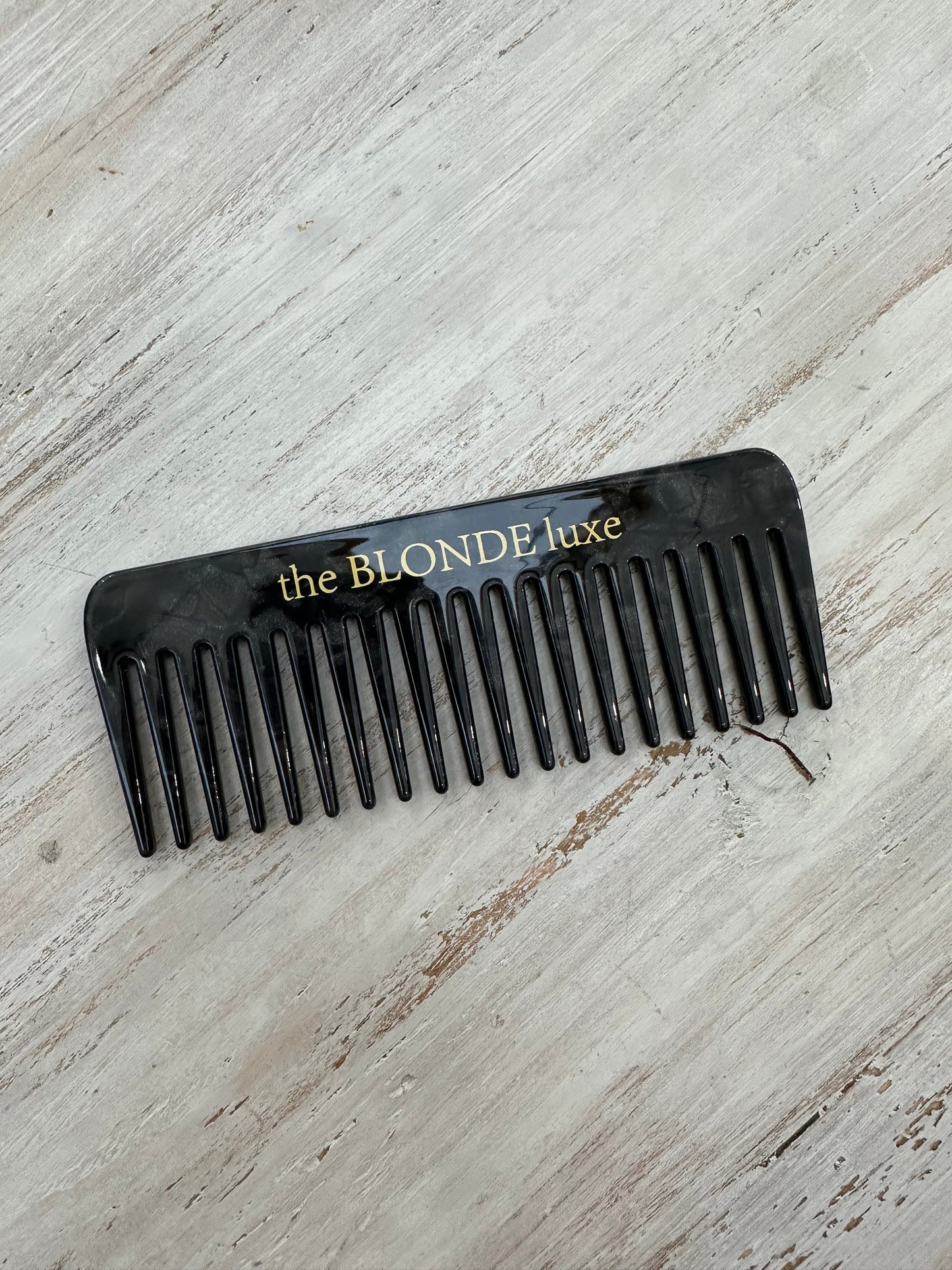 Luxe wide toothed comb